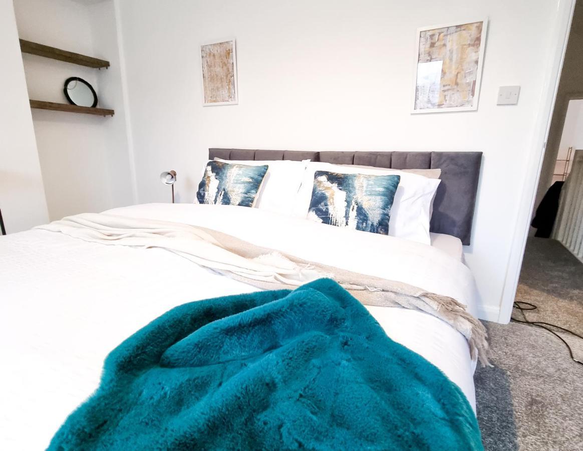 Spacious 3-Bed Near The City Centre سوانسي المظهر الخارجي الصورة