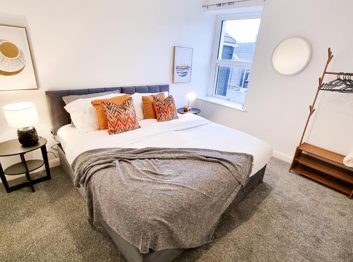 Spacious 3-Bed Near The City Centre سوانسي المظهر الخارجي الصورة
