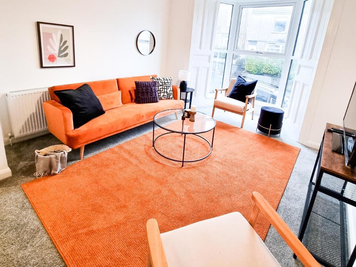 Spacious 3-Bed Near The City Centre سوانسي المظهر الخارجي الصورة
