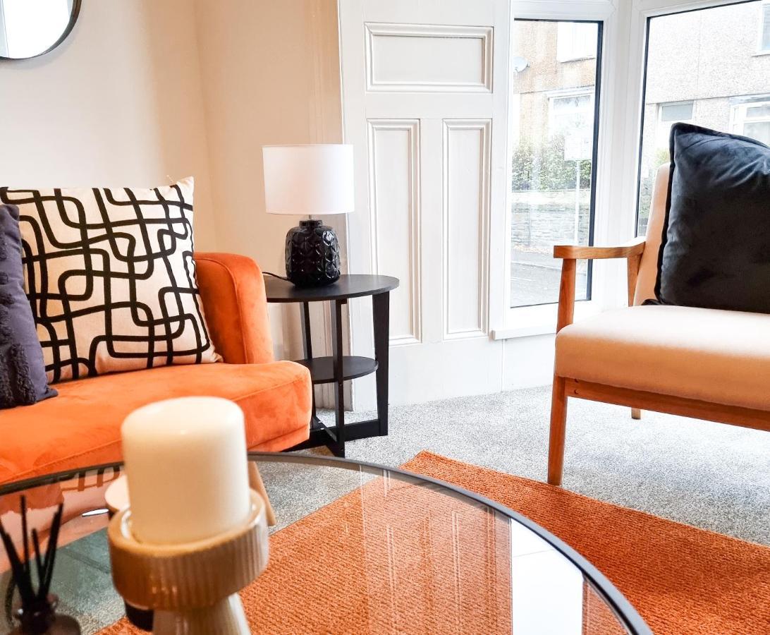 Spacious 3-Bed Near The City Centre سوانسي المظهر الخارجي الصورة