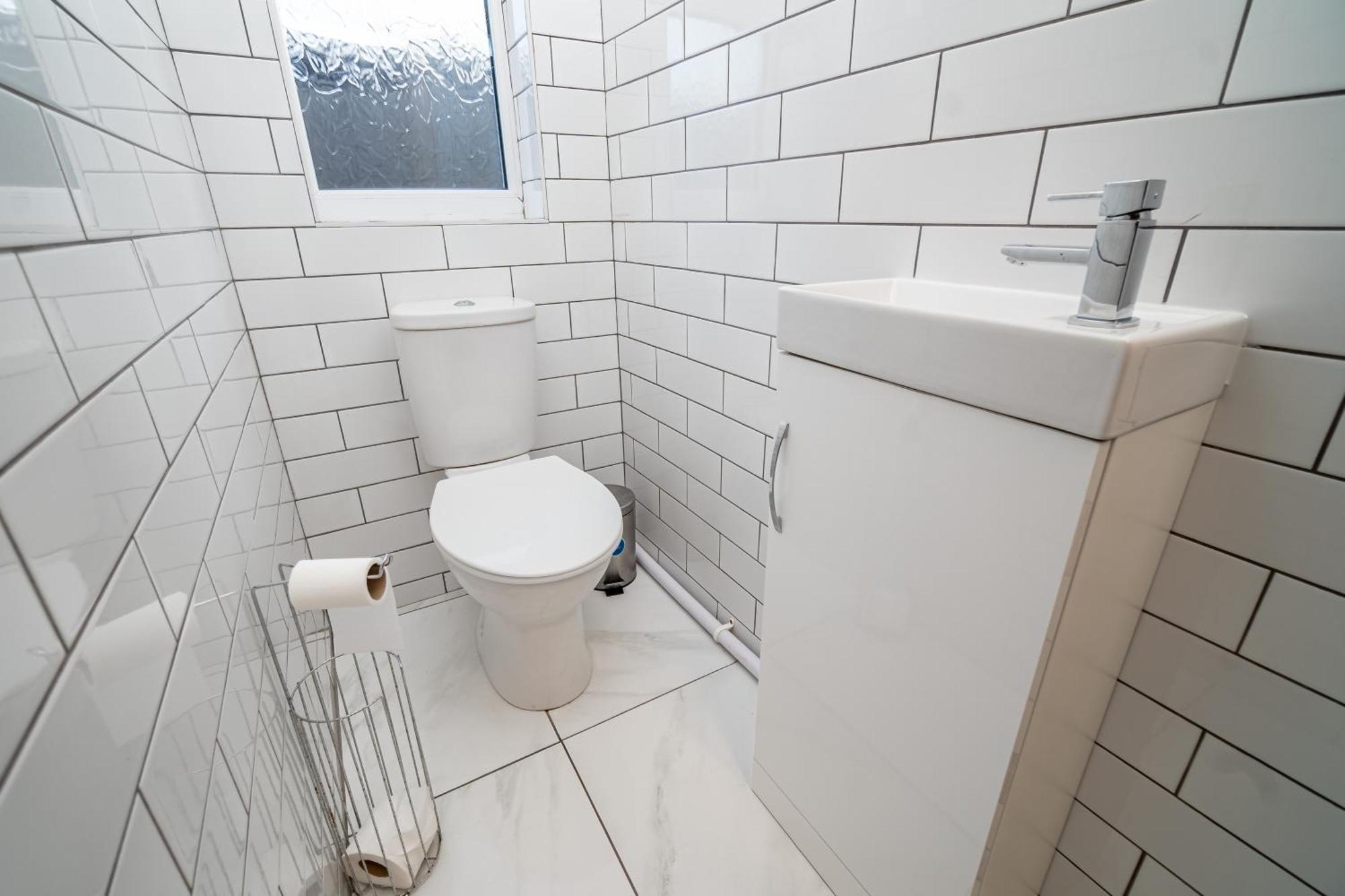 Spacious 3-Bed Near The City Centre سوانسي المظهر الخارجي الصورة